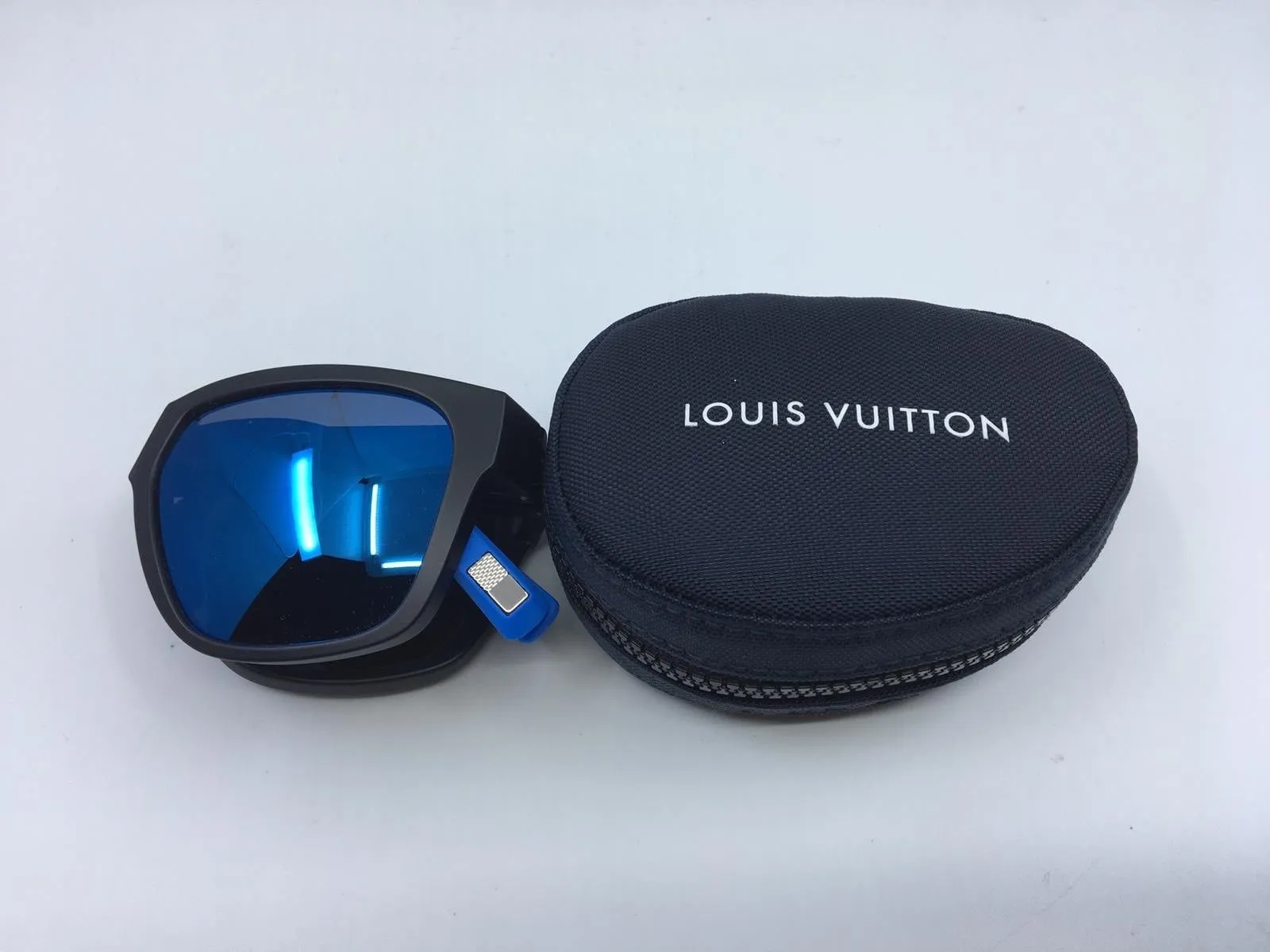 Regatta Pliante Black Sunglasses